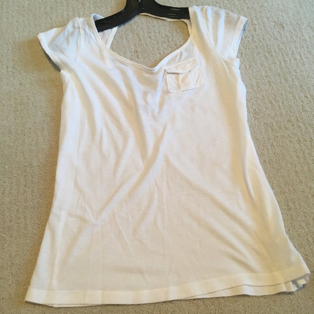 3/$15 Banana Republic white t-shirt